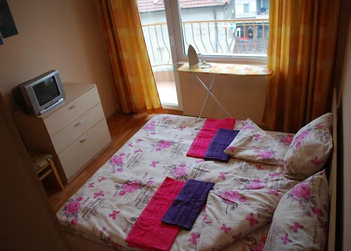 In דירה וארנה